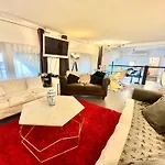 Apartment Grand Duplex - Chic & Confort - Vieux-port 2min A Pied - Climatisation - Wifi Gratuit La Rochelle (Charente-Maritime)