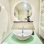 Grand Duplex - Chic & Confort - Vieux-port 2min A Pied - Climatisation - Wifi Gratuit Apartment La Rochelle (Charente-Maritime)