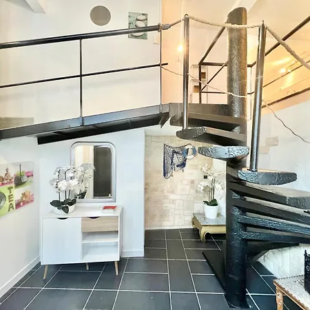 Grand Duplex - Chic & Confort - Vieux-port 2min A Pied - Climatisation - Wifi Gratuit アパート ラ・ロシェル