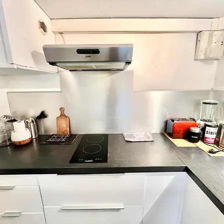 Grand Duplex - Chic&confort - Vieux-port 2min à Pied - Climatisation - Wifi Gratuit Appartement