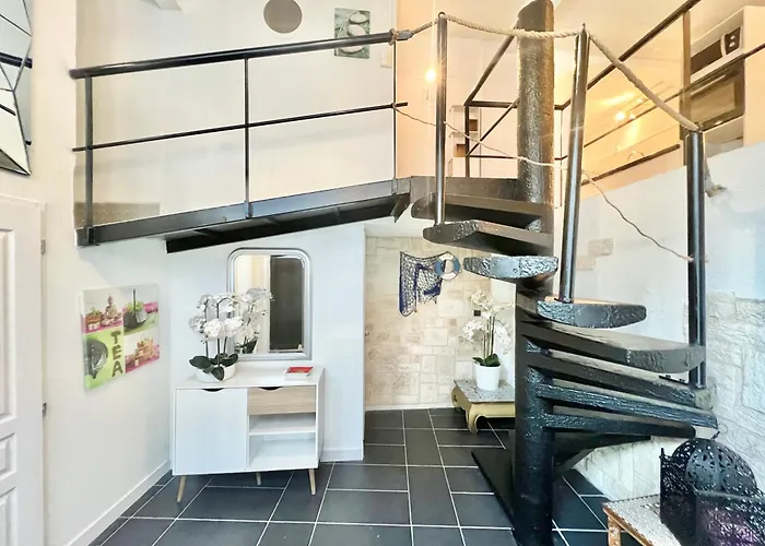 Grand Duplex - Chic & Confort - Vieux-port 2min A Pied - Climatisation - Wifi Gratuit 아파트 라로셸