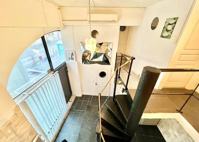 Grand Duplex - Chic & Confort - Vieux-port 2min A Pied - Climatisation - Wifi Gratuit 아파트 라로셸